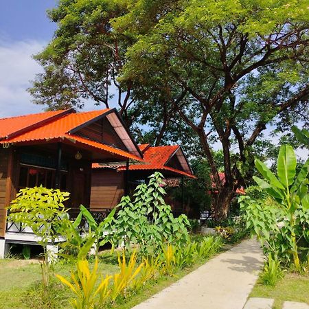 Densy Angkor Bungalow Siem Reap Bagian luar foto